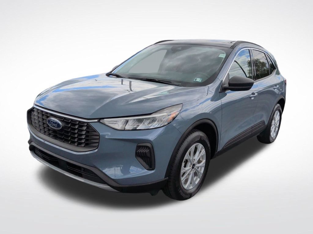 Certified 2023 Ford Escape Active w/ Tech Pack #1 AWD/4WD image 3