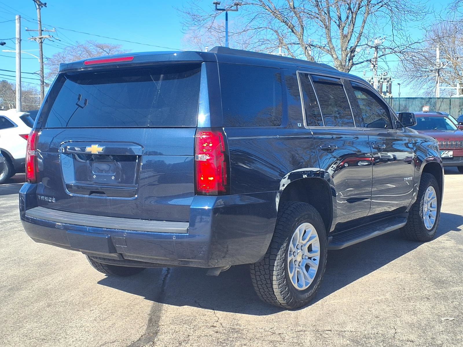 Used 2019 Chevrolet Tahoe LT w/ Luxury Package image 5