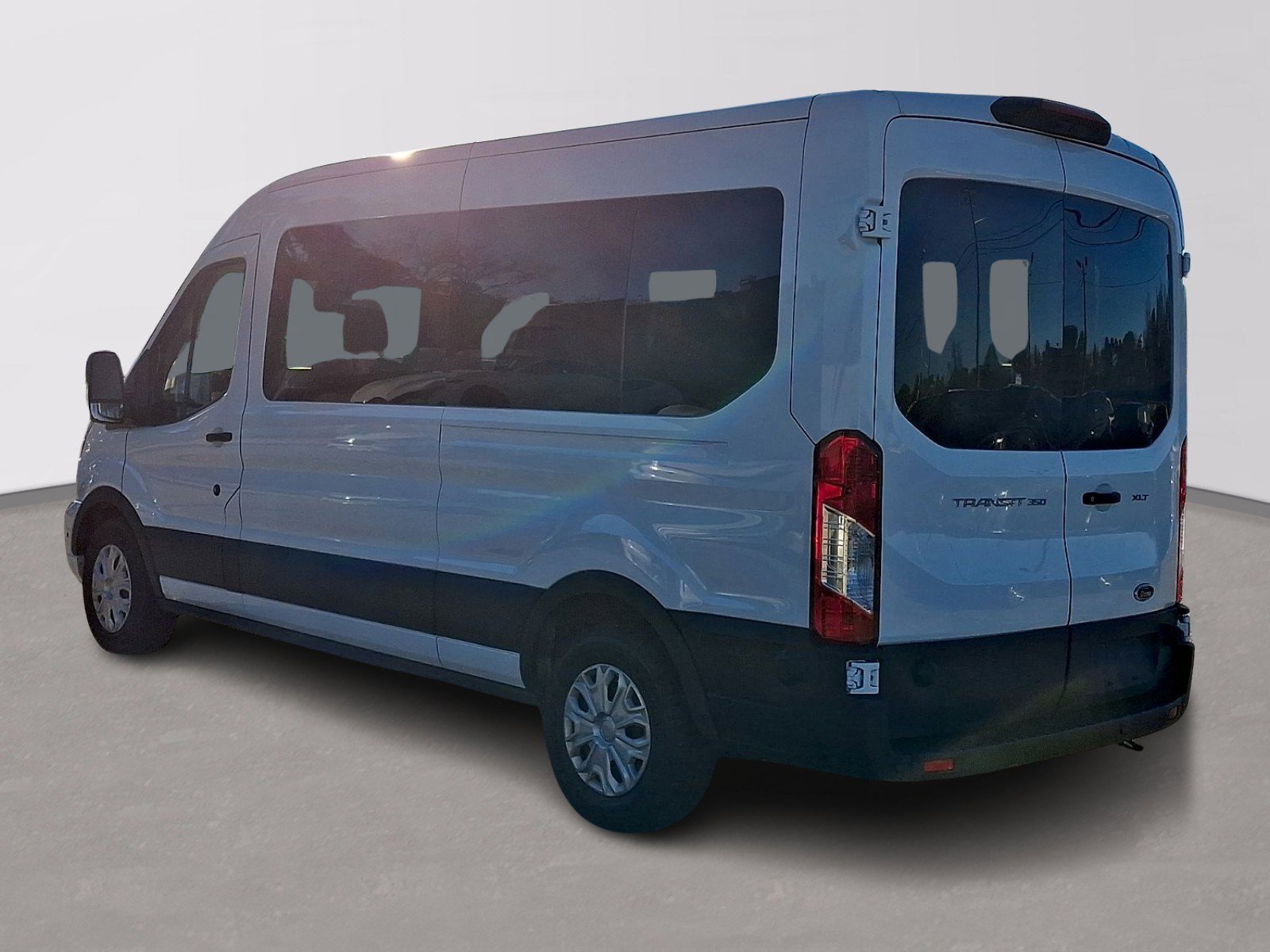 Certified 2024 Ford Transit 350 XLT image 4