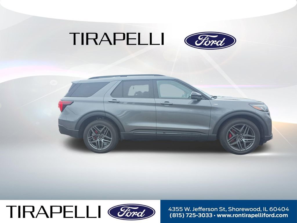 Certified 2025 Ford Explorer ST-Line w/ Premium Package image 8