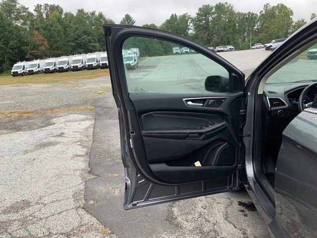 Certified 2024 Ford Edge Titanium AWD/4WD image 21