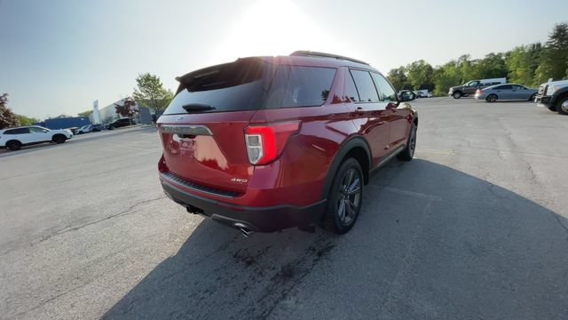 Certified 2023 Ford Explorer XLT w/ Equipment Group 202A AWD/4WD image 9
