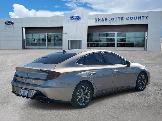 Used 2021 Hyundai Sonata SEL image 2