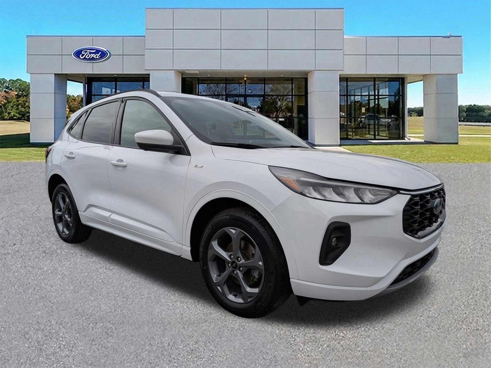 Certified 2023 Ford Escape ST-Line Select w/ Tech Pack #2 image 8