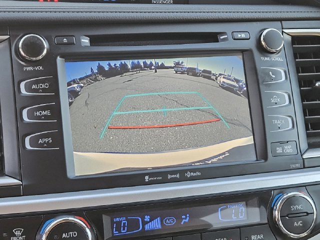Used 2019 Toyota Highlander XLE AWD/4WD image 21
