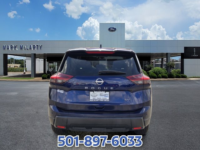 Used 2024 Nissan Rogue SV FWD image 4