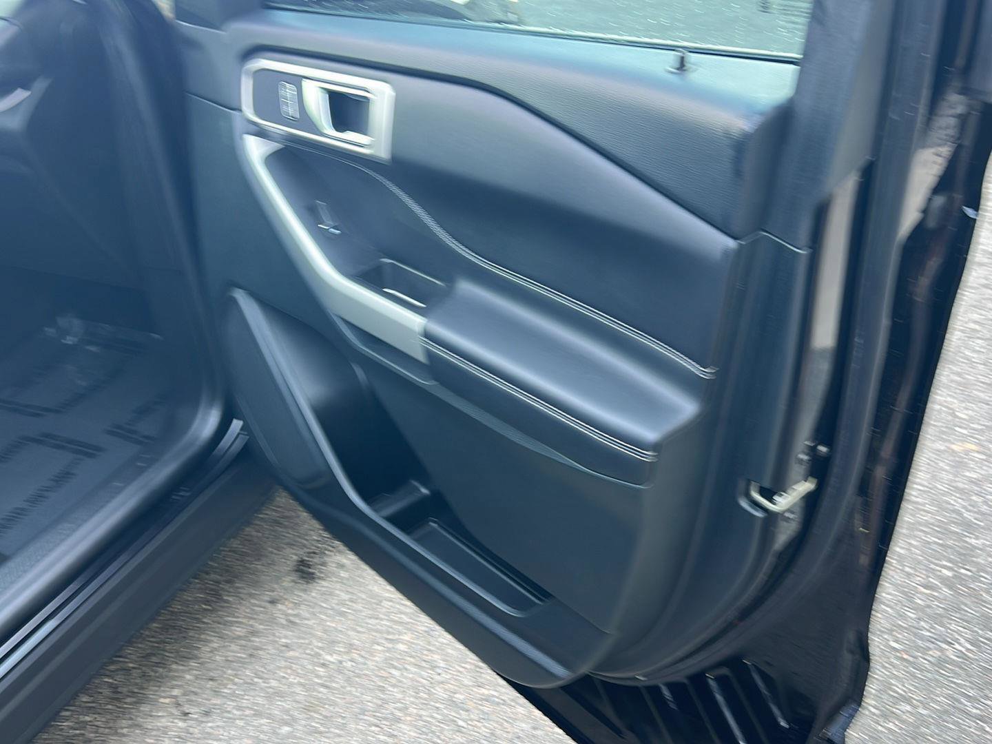 Certified 2023 Ford Explorer XLT image 13