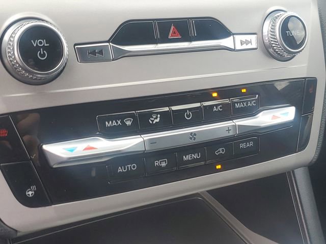 Certified 2023 Ford Explorer XLT w/ Equipment Group 202A AWD/4WD image 22