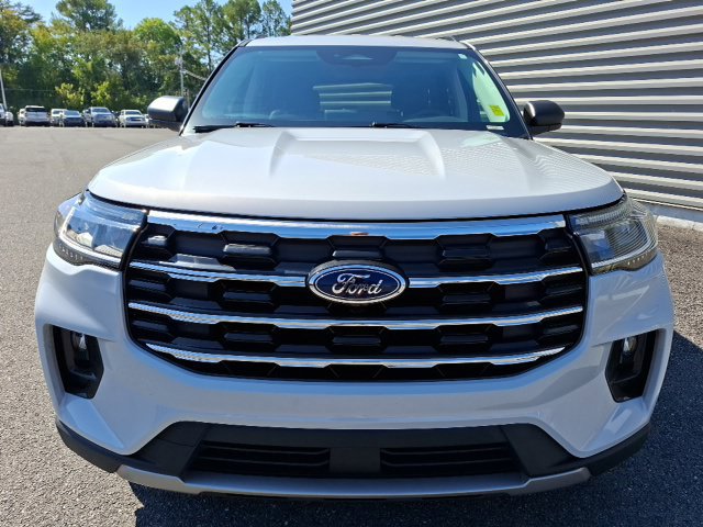 Certified 2025 Ford Explorer Active w/ Active Comfort Package RWD image 8