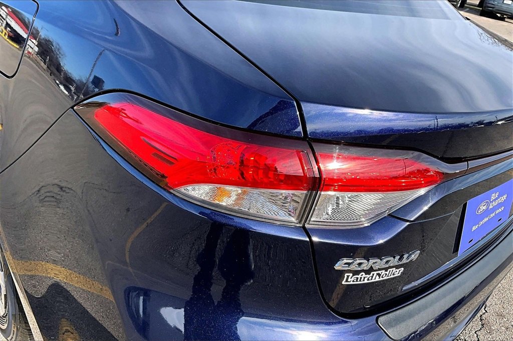 Used 2022 Toyota Corolla LE image 30