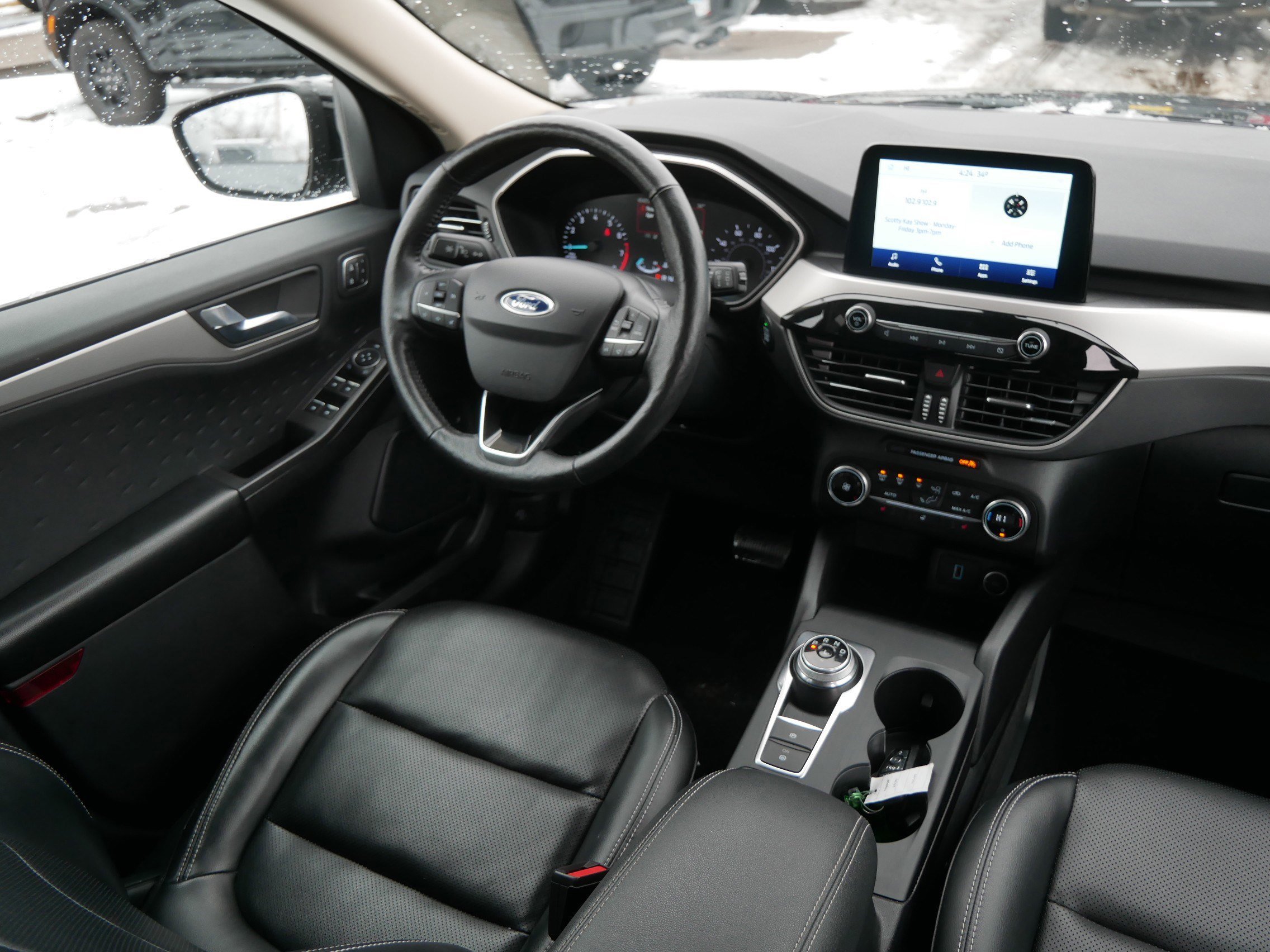 Certified 2020 Ford Escape SEL image 9