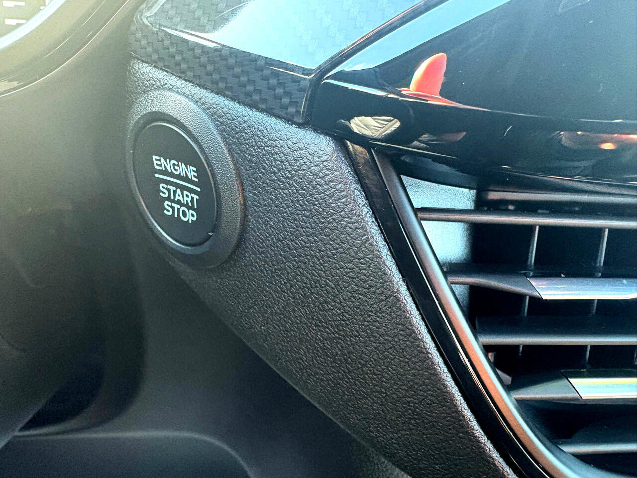 Certified 2024 Ford Escape ST-Line image 30