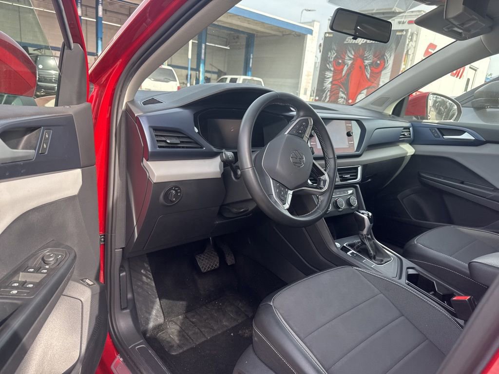 Used 2022 Volkswagen Taos SE image 10