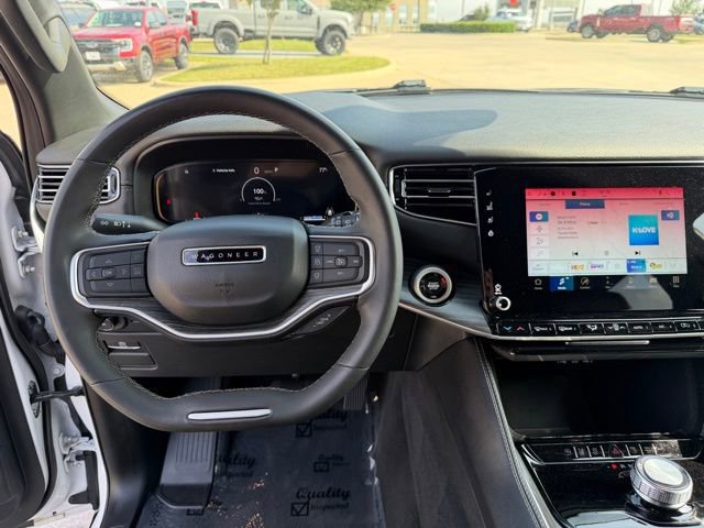 Used 2024 Jeep Wagoneer L Series II RWD image 14