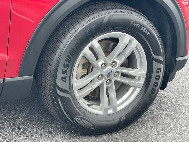 Certified 2023 Ford Explorer XLT w/ Equipment Group 202A image 9