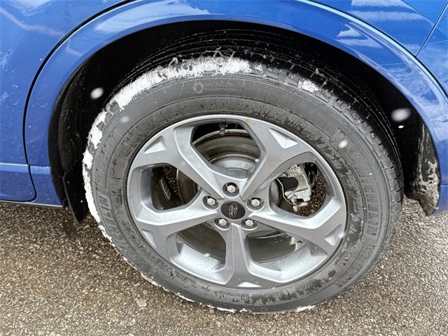 Certified 2023 Ford Escape ST-Line Select w/ Class II Trailer Tow Package image 5