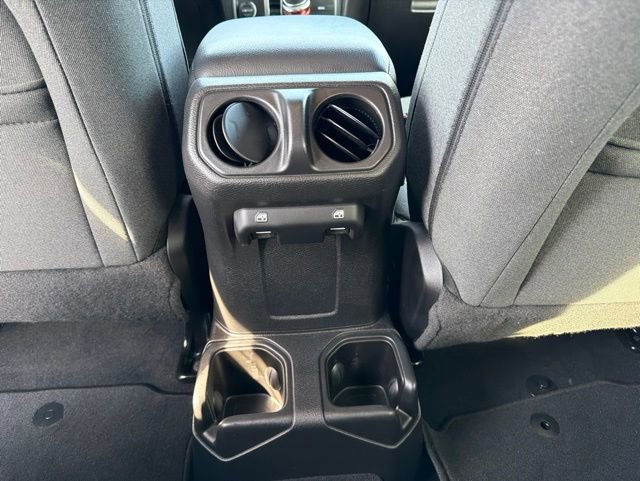Used 2024 Jeep Wrangler Unlimited Sport AWD/4WD image 12