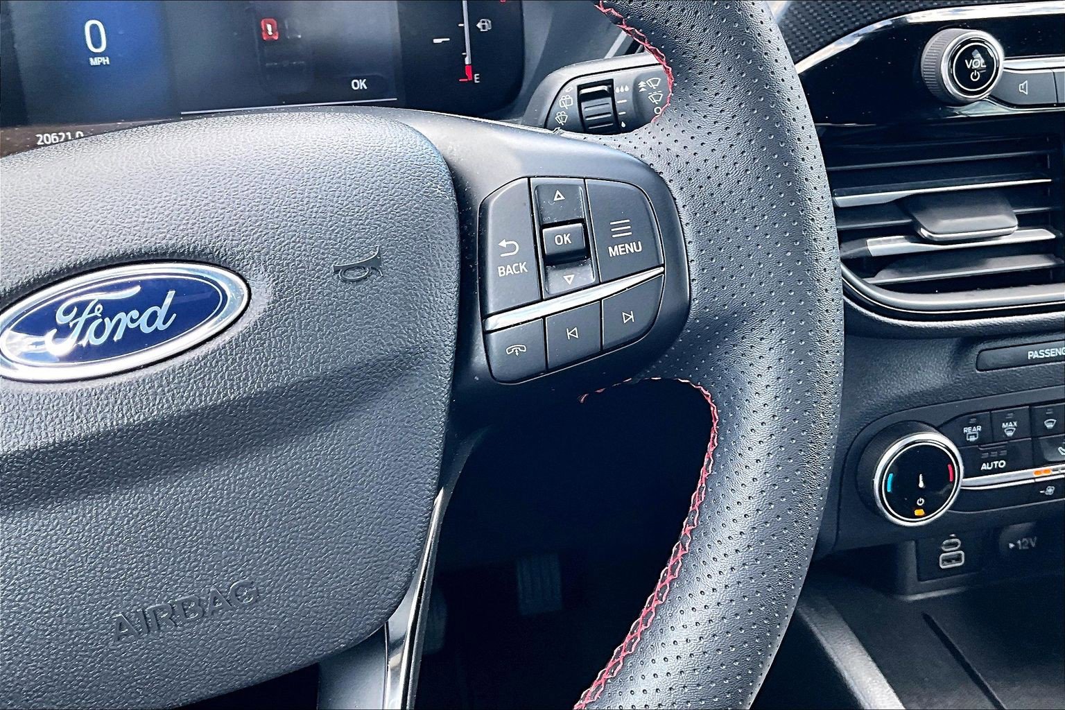 Certified 2025 Ford Escape ST-Line FWD image 19