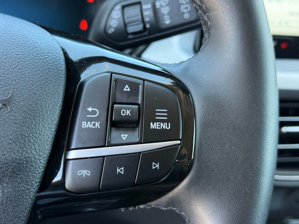 Certified 2023 Ford Escape Platinum w/ Premium Technology Package image 13