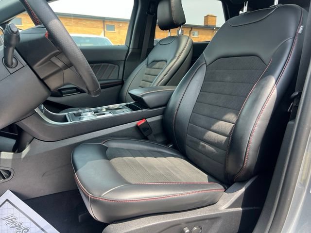 Certified 2024 Ford Edge ST-Line AWD/4WD image 19