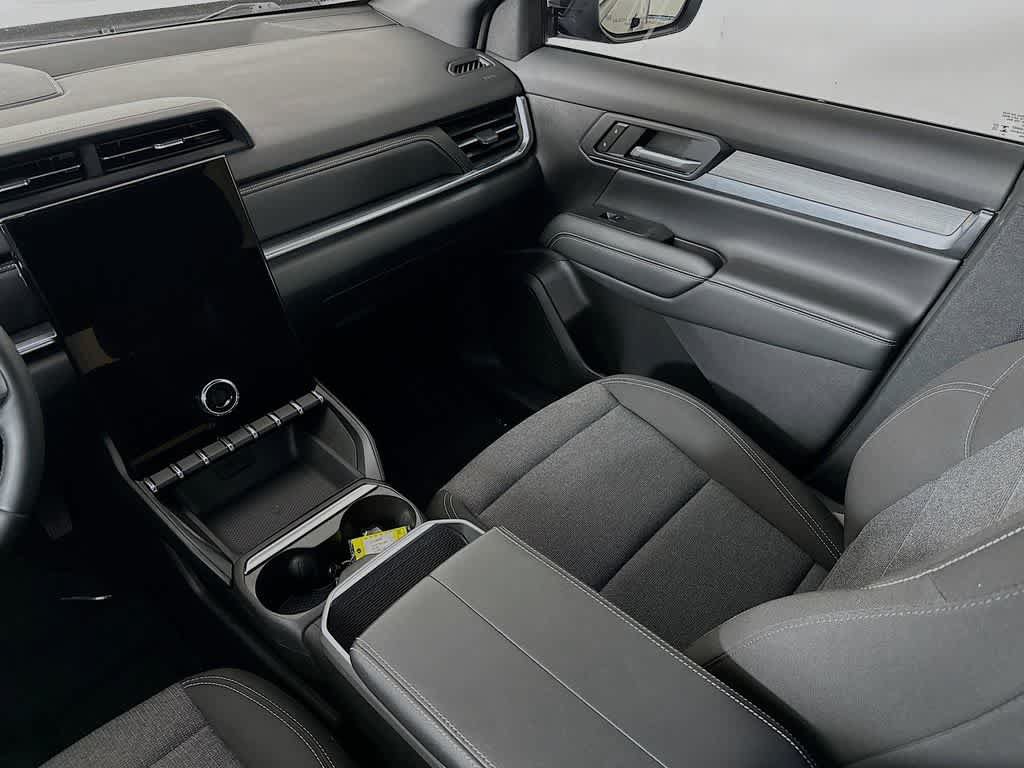Used 2025 GMC Terrain Elevation AWD/4WD image 11