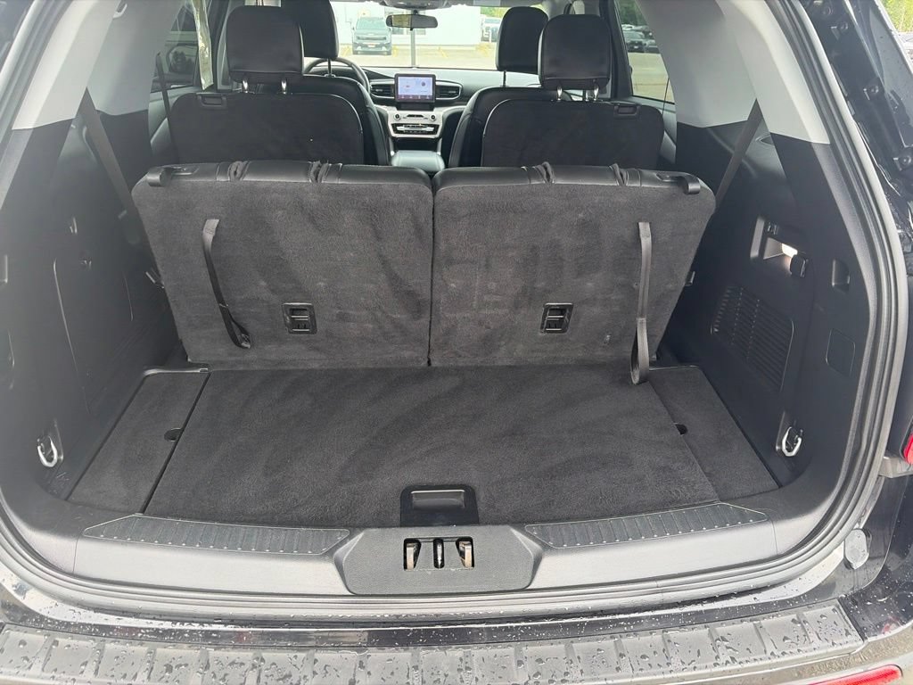 Certified 2023 Ford Explorer XLT w/ Equipment Group 202A AWD/4WD image 22
