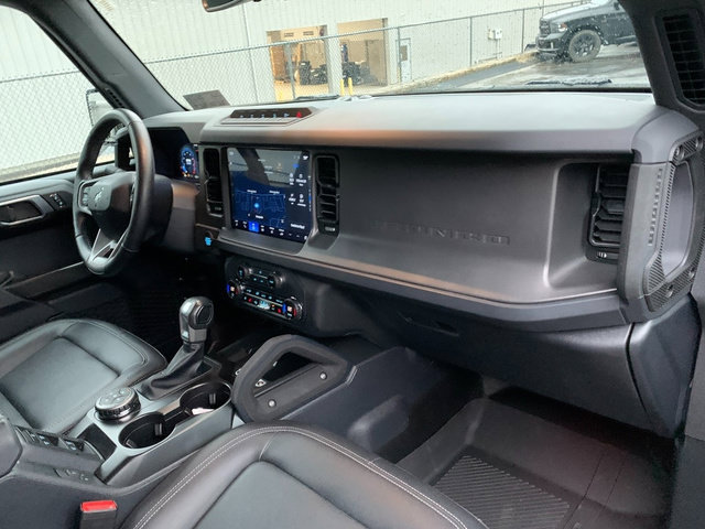 Certified 2025 Ford Bronco Badlands AWD/4WD image 12