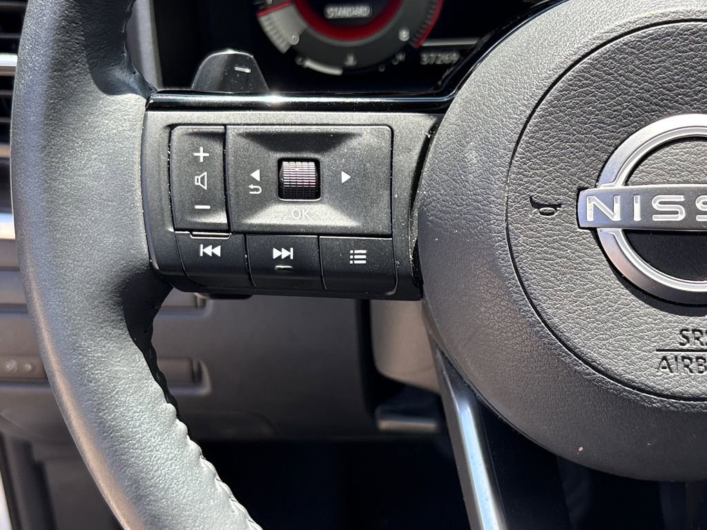 Used 2024 Nissan Rogue Platinum w/ Platinum Premium Package FWD image 18