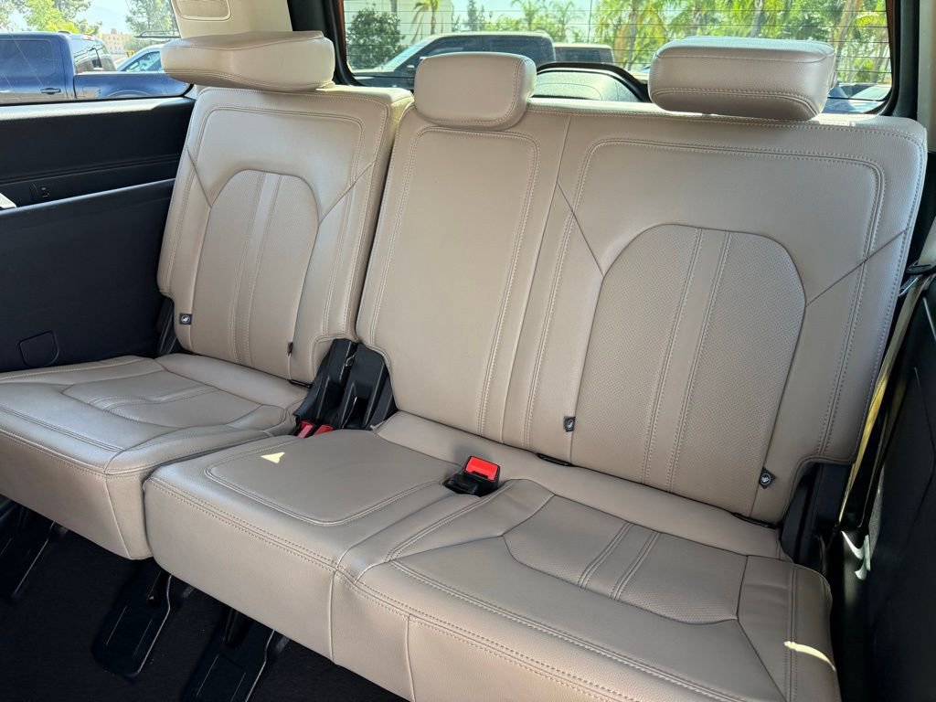 Certified 2024 Ford Expedition Limited RWD image 9