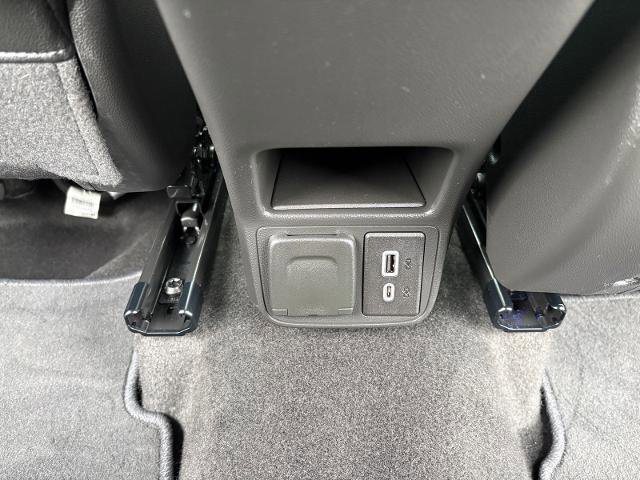 Used 2020 Buick Encore GX Essence w/ Experience Buick Package image 26