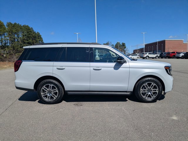 Certified 2025 Ford Expedition Active image 6