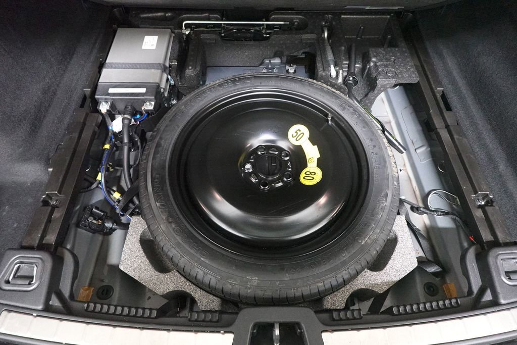 Used 2023 Volvo XC60 B5 Core image 28