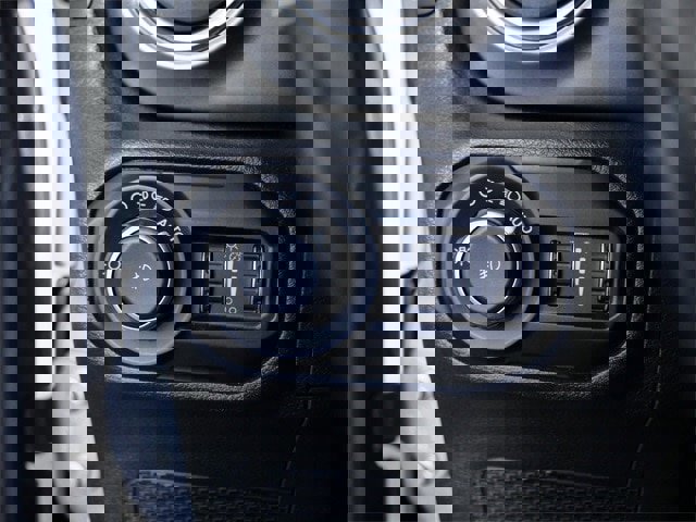 Used 2018 Jeep Wrangler Unlimited Sahara image 22