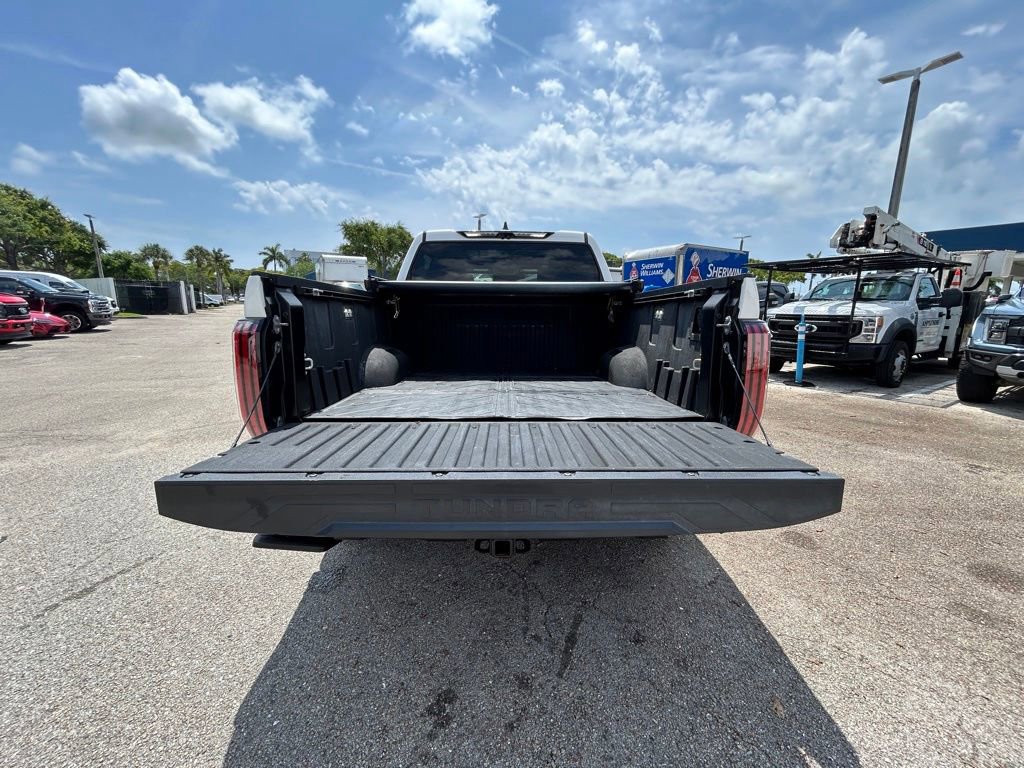 Used 2024 Toyota Tundra Limited AWD/4WD image 32