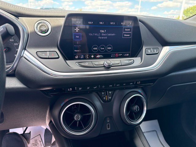 Used 2021 Chevrolet Blazer LT FWD image 14