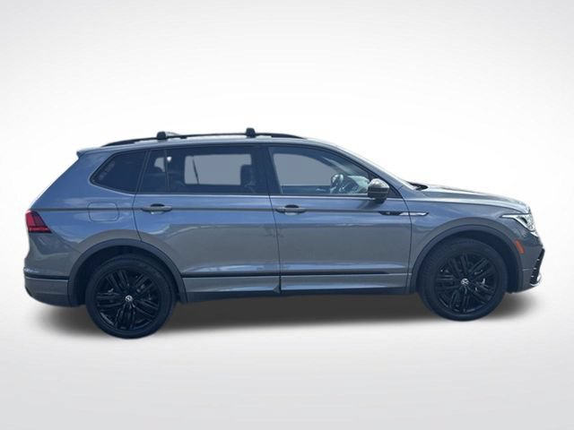 Used 2022 Volkswagen Tiguan SE R-Line AWD/4WD image 11