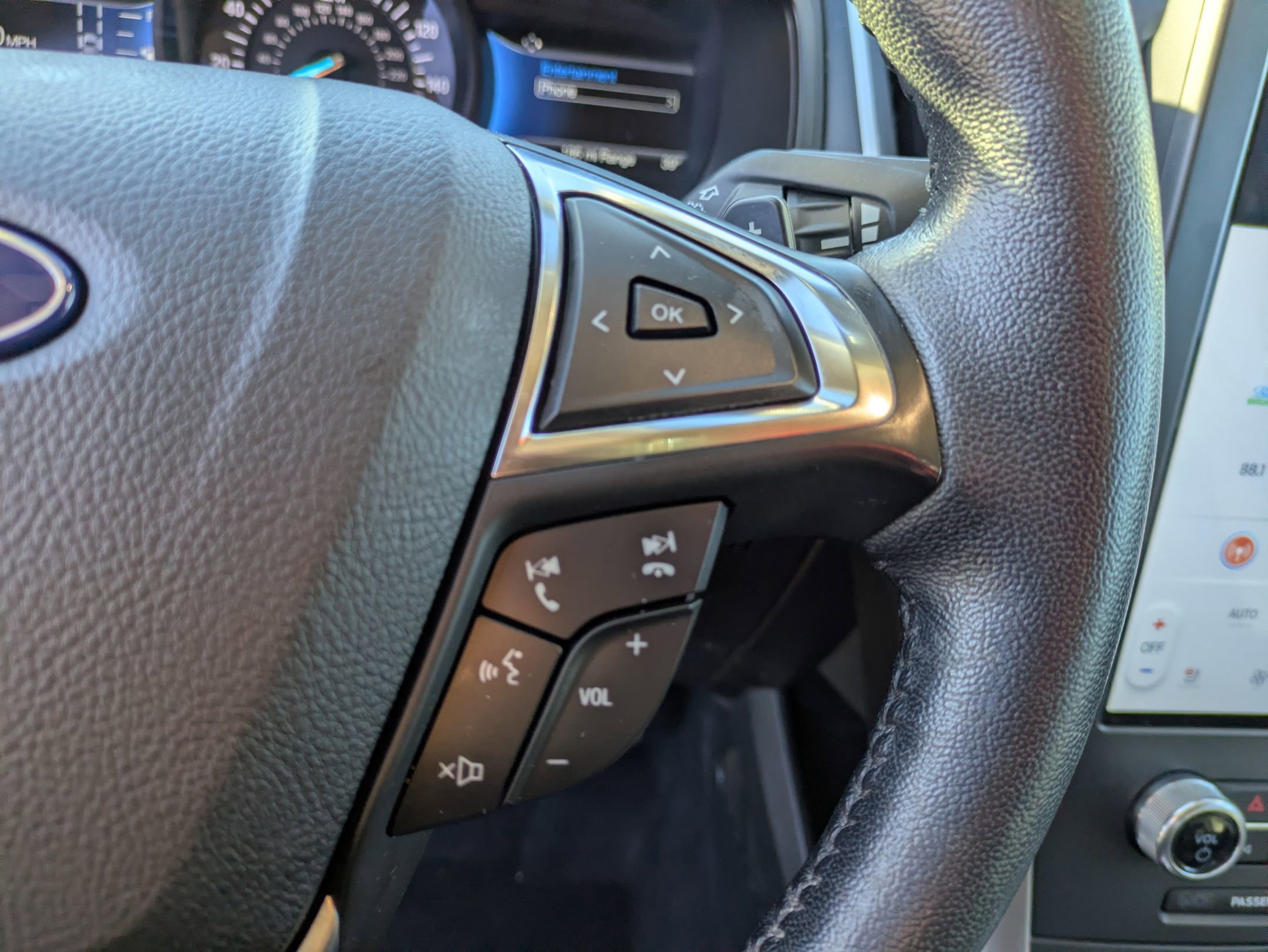 Certified 2022 Ford Edge SEL w/ Convenience Package image 19