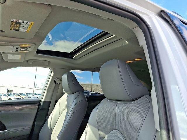 Used 2022 Toyota Highlander Limited w/ Protection Package #3 (TMS) image 15