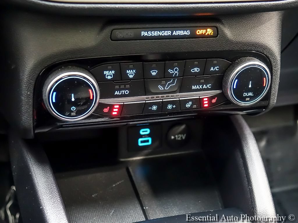 Certified 2022 Ford Escape SEL w/ SEL Stealth AWD Package image 19
