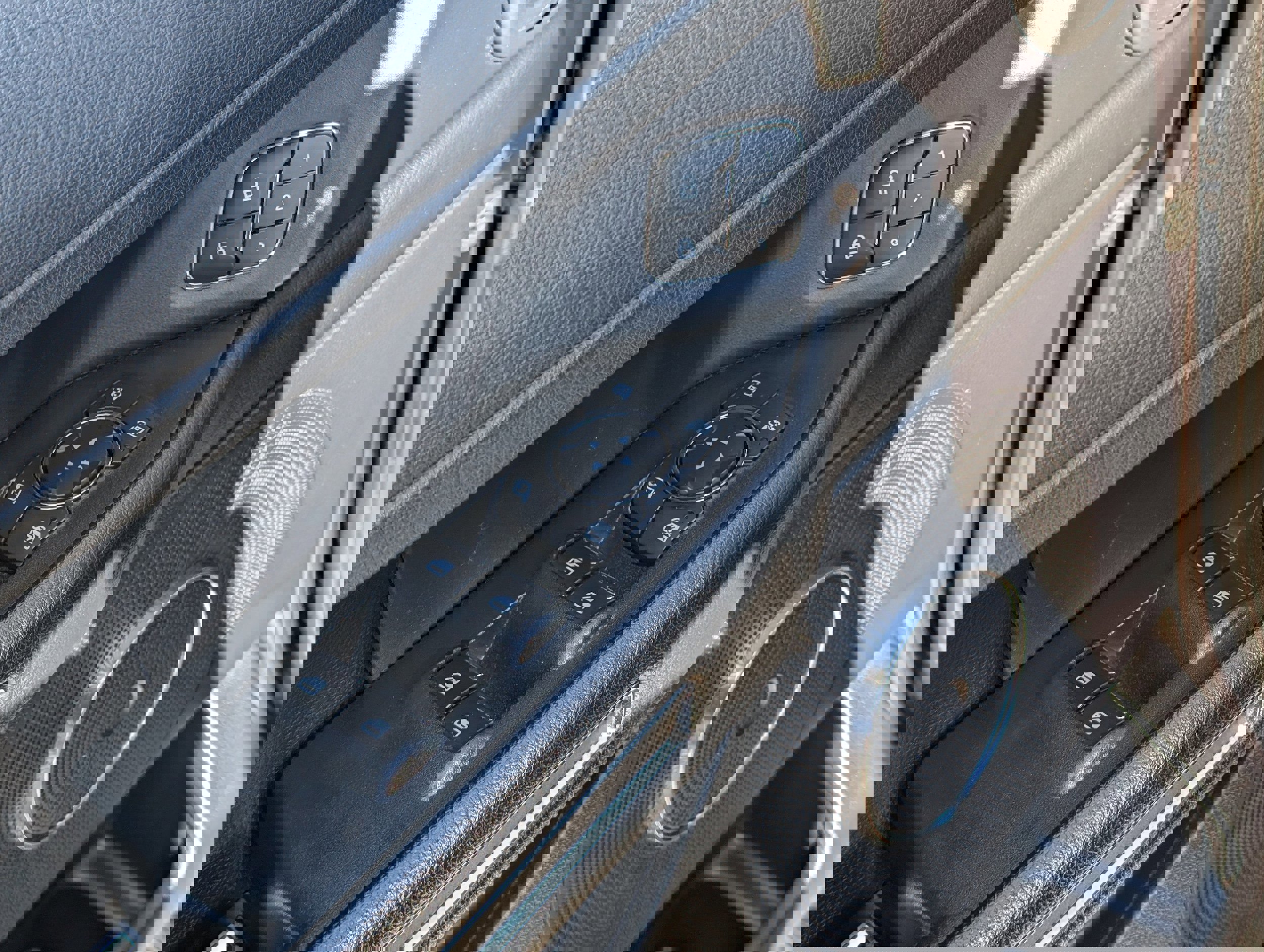 Certified 2020 Ford Expedition XLT w/ Equipment Group 202A image 23