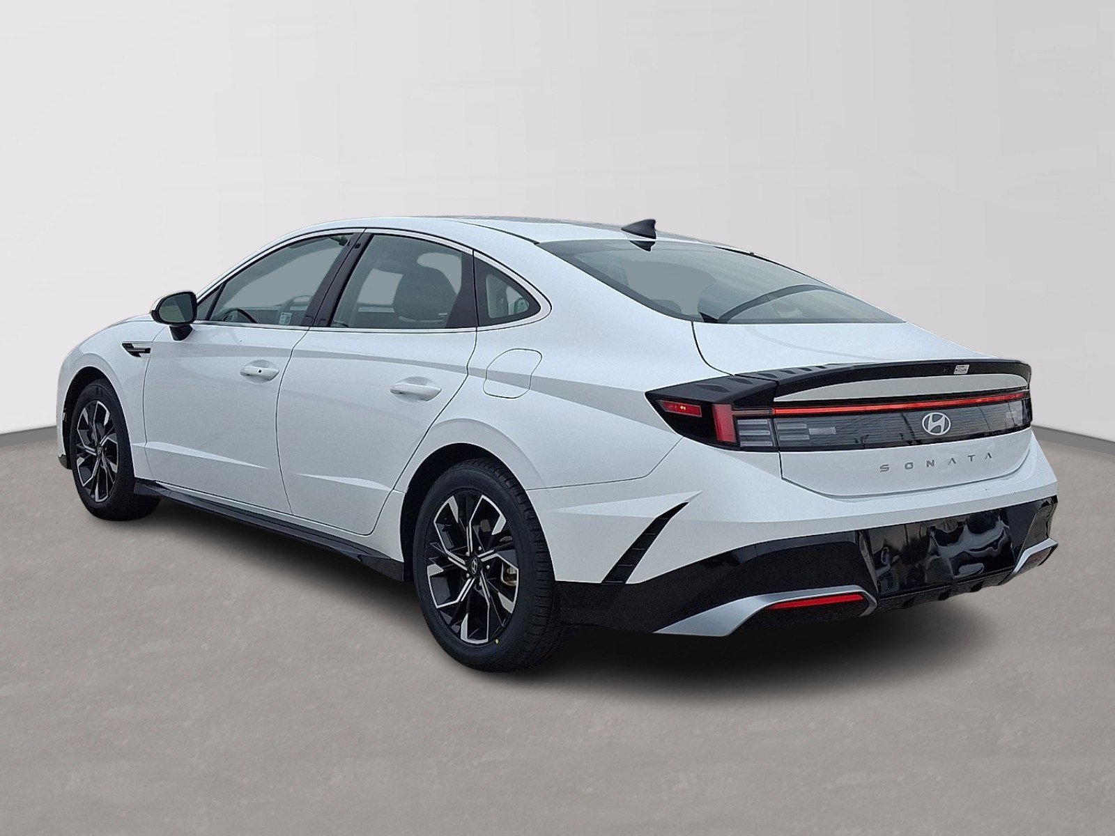 Used 2025 Hyundai Sonata SEL image 4