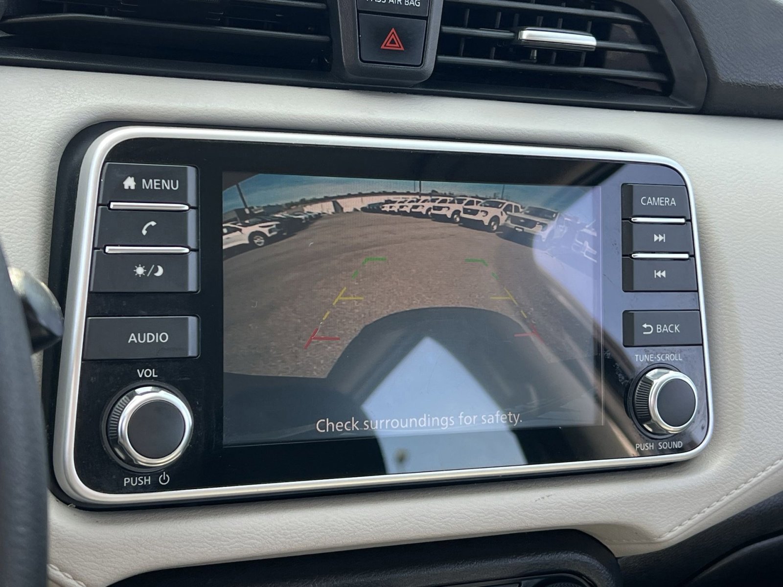 Used 2021 Nissan Versa SV FWD image 18