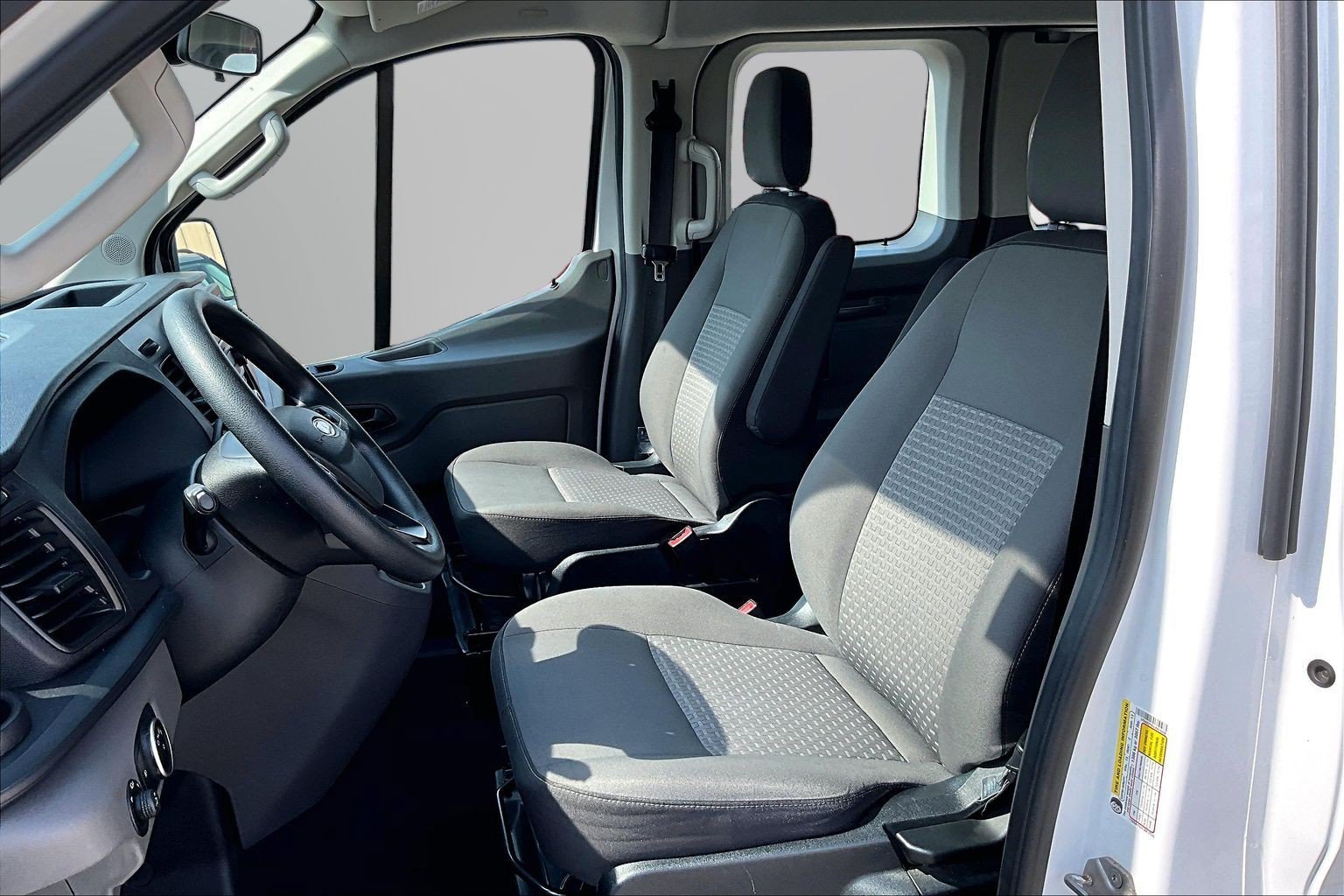 Certified 2020 Ford Transit 350 XLT RWD image 16