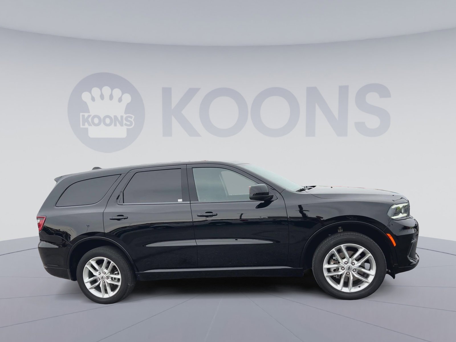 Used 2024 Dodge Durango GT AWD/4WD image 2