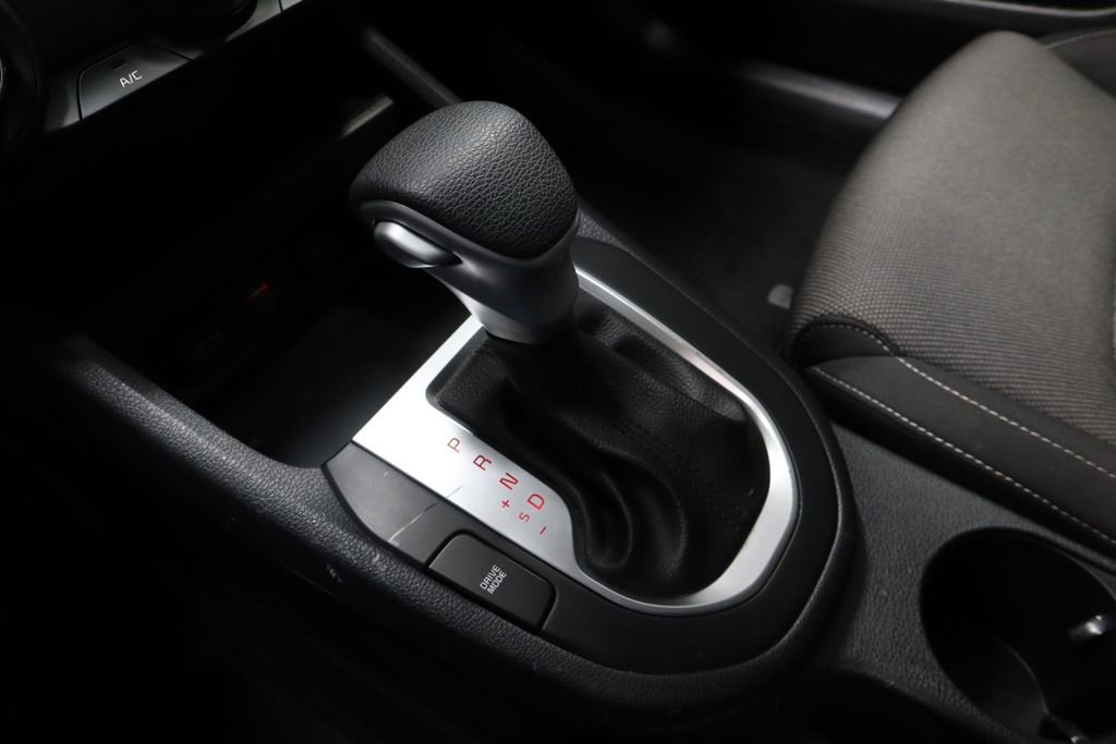 Used 2024 Kia Forte LXS image 33