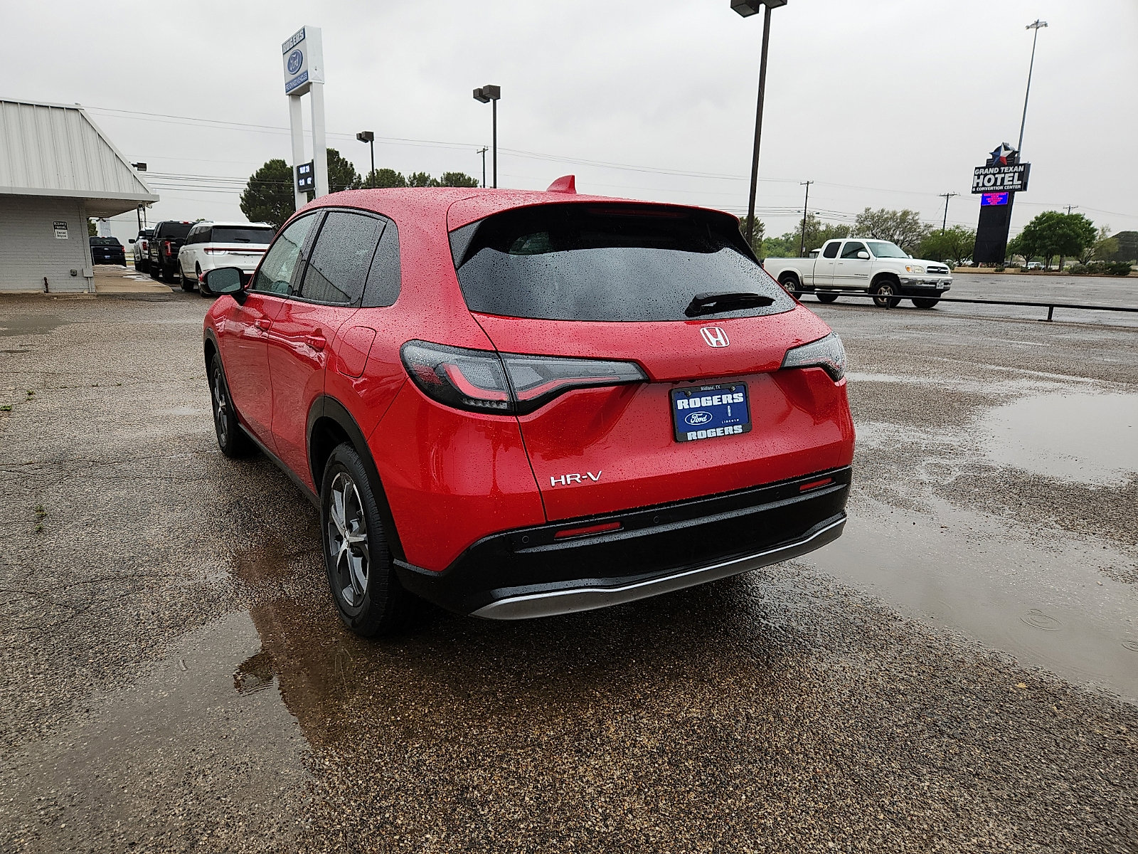 Used 2025 Honda HR-V EX-L image 5