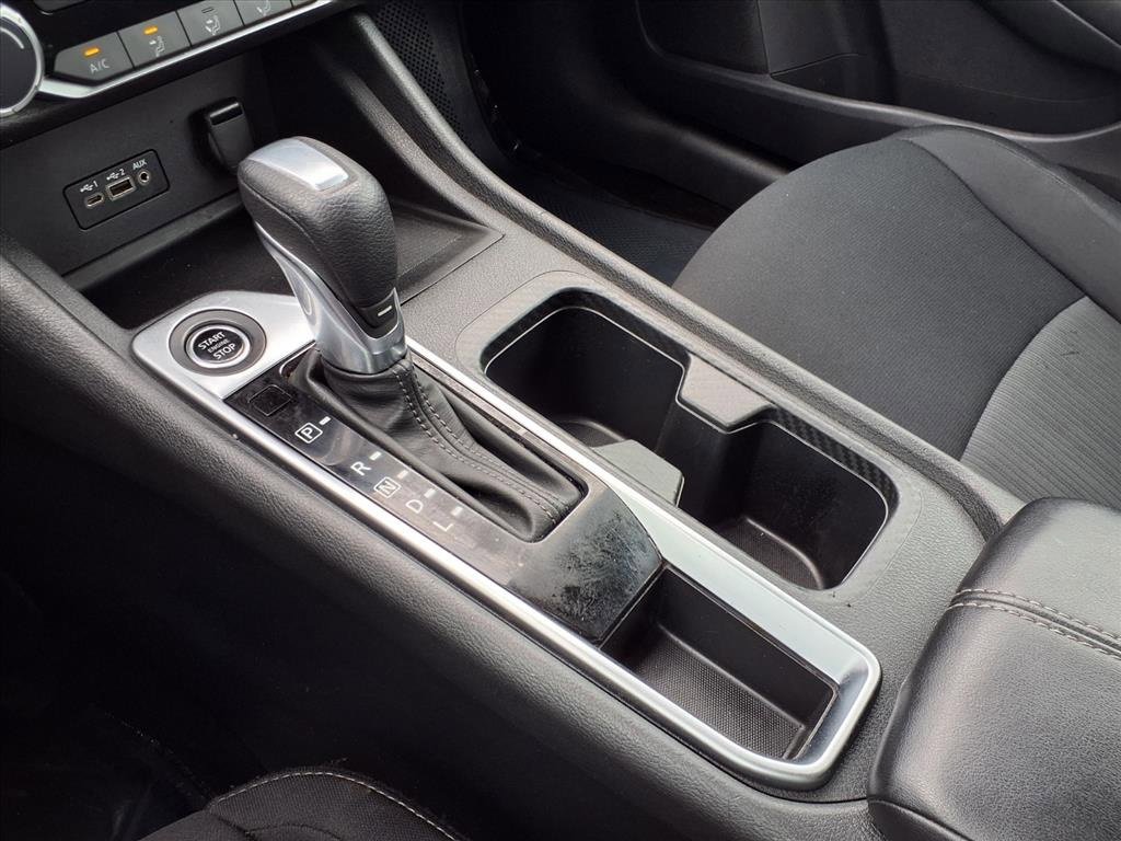 Used 2023 Nissan Sentra SV image 21