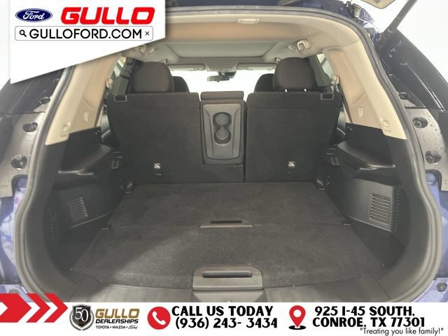 Used 2020 Nissan Rogue SV AWD/4WD image 11