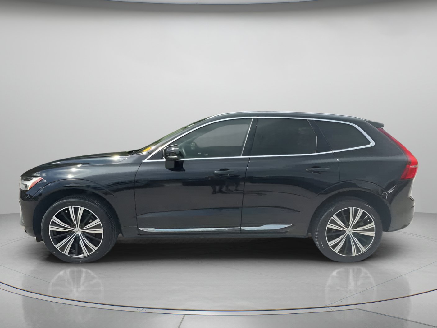 Used 2022 Volvo XC60 B5 Inscription w/ Protection Package Premier FWD image 17