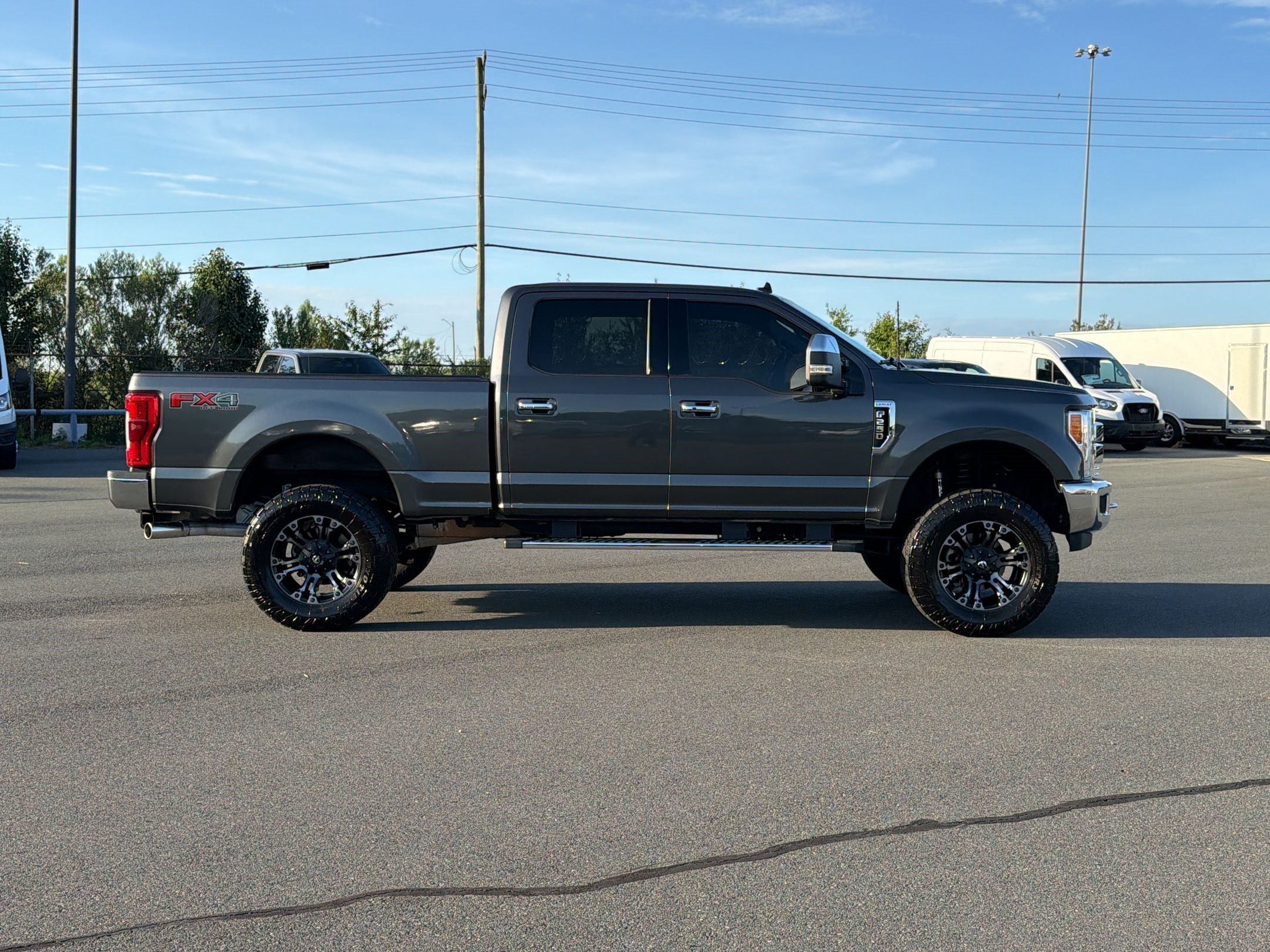 Certified 2019 Ford F250 Lariat w/ Lariat Ultimate Package AWD/4WD image 8